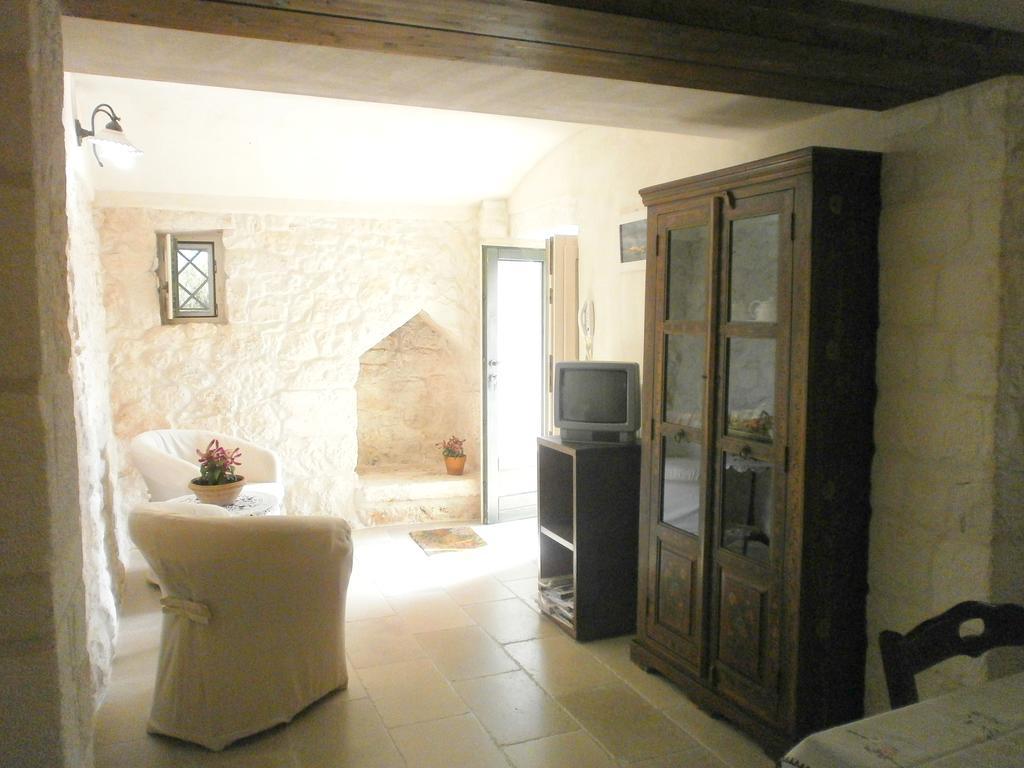 Trullo Villa Giuliana Con Giardino Posizione Panoramica Free Wifi أوستوني الغرفة الصورة